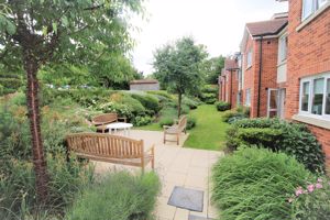 Communal gardens- click for photo gallery
